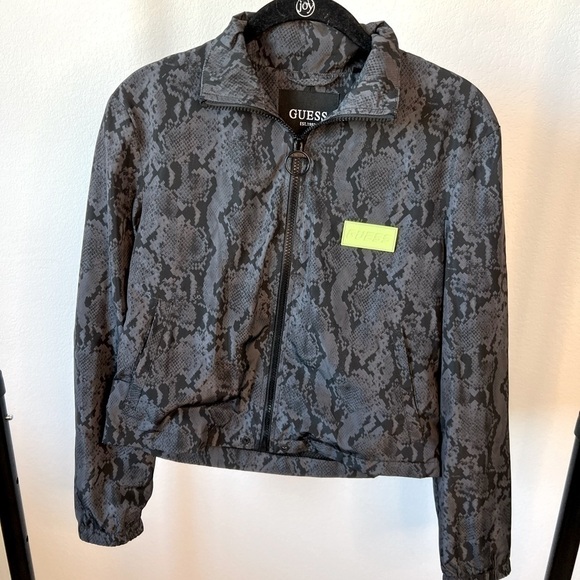 GUESS Women’s Gray Snakeskin Windbreaker Size Small - Picture 1 of 11